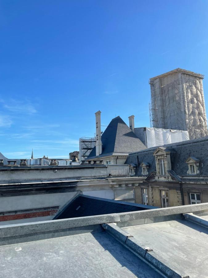 Au Coeur De La Ville De Reims Exterior foto